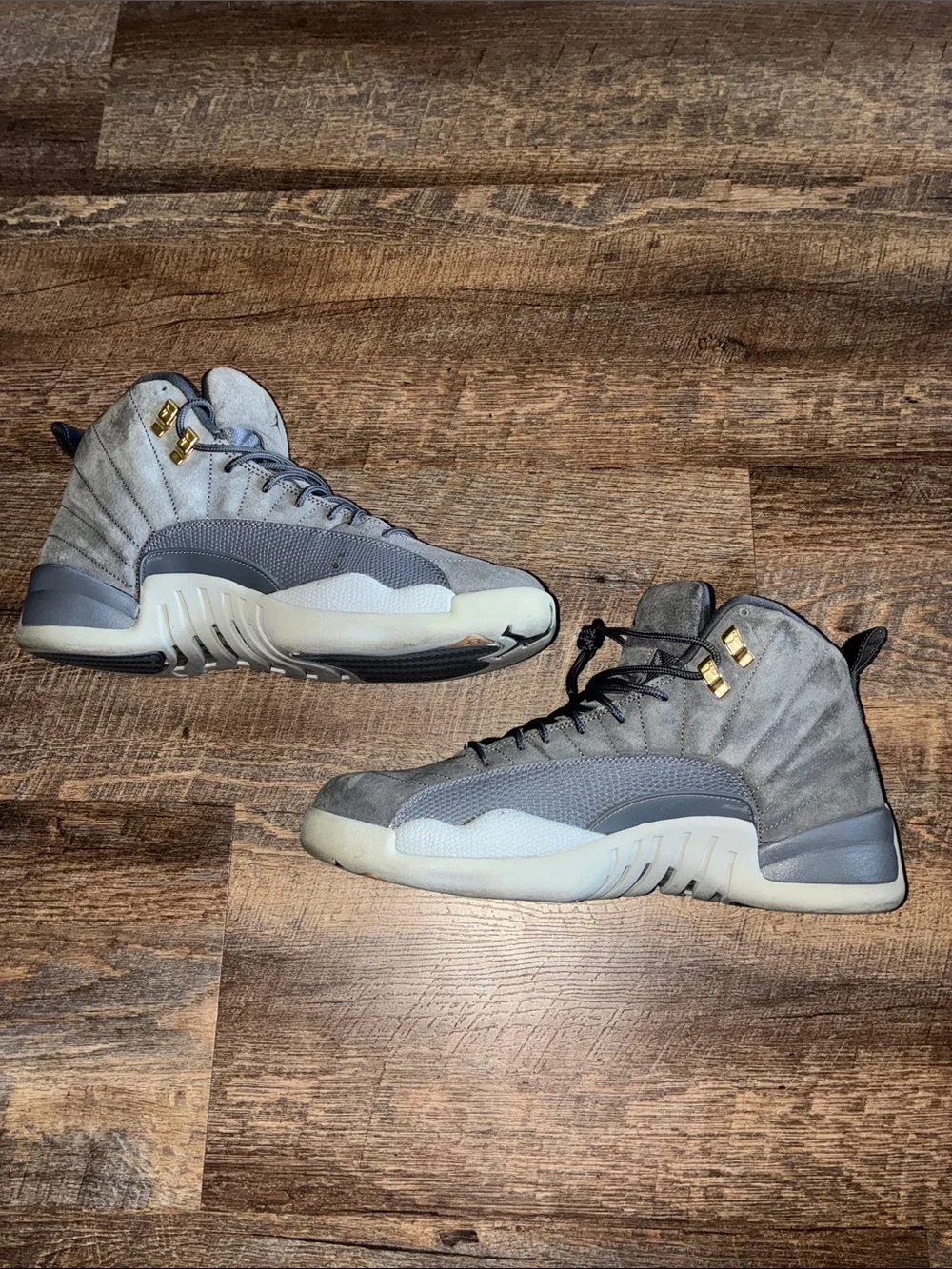 Wolf Grey 12s Jordan Men’s Mid-Top Athletic Sneakers in Gray with Black Accents